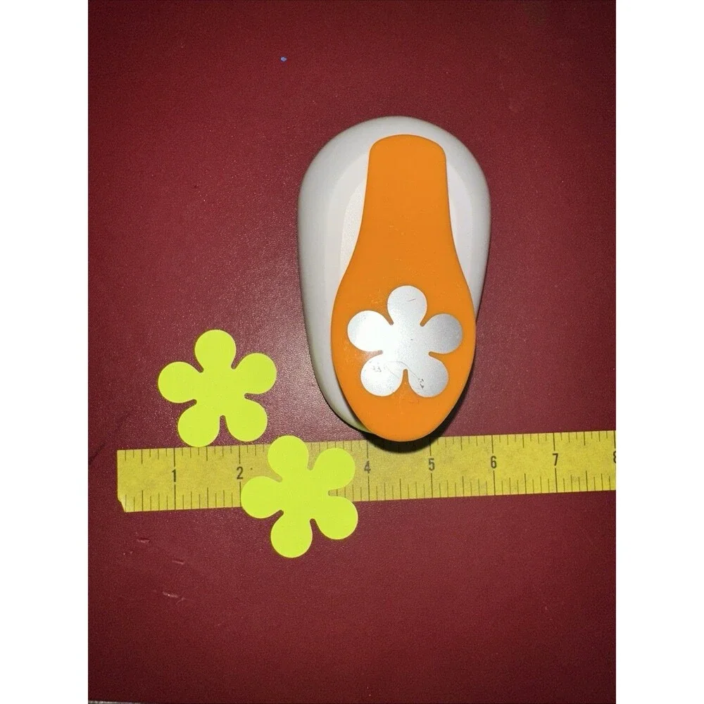 Fiskars Lever Paper Punch Flower 5-pedals Scrapbooking Card Making
